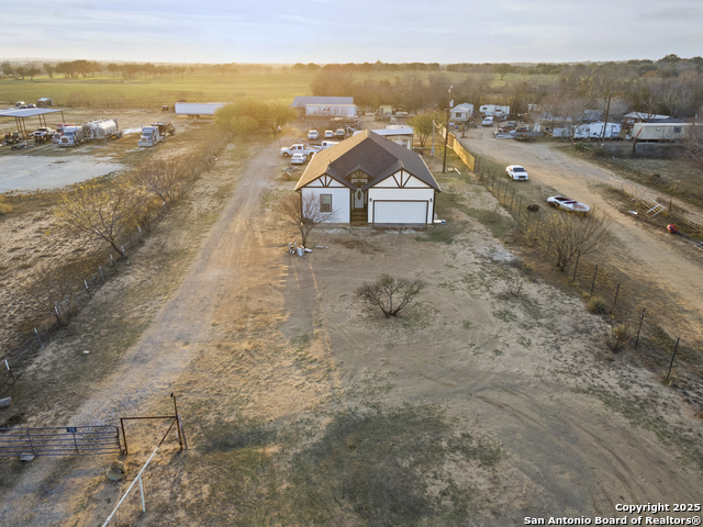 Image 6 of 37 For 16851 Griffin Rd #2