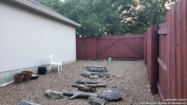 Image 48 of 50 For 8403 Old Stone Gate