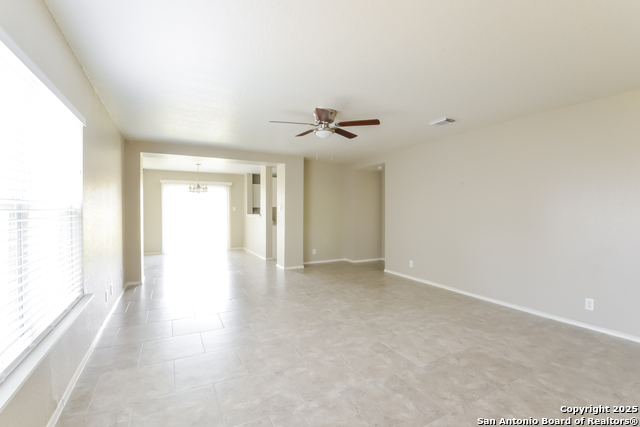 Listing photo id 1 for 3743 Candleglenn