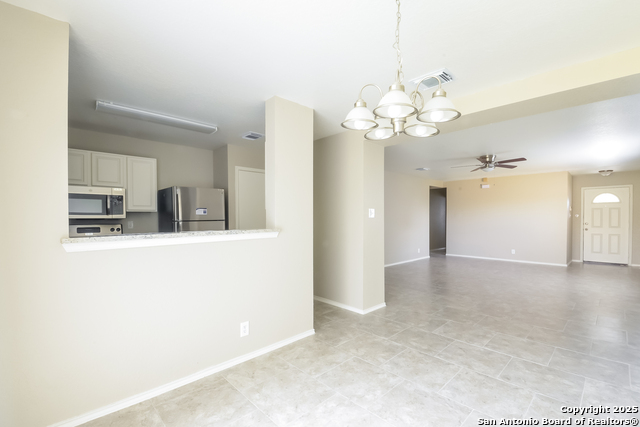 Listing photo id 4 for 3743 Candleglenn