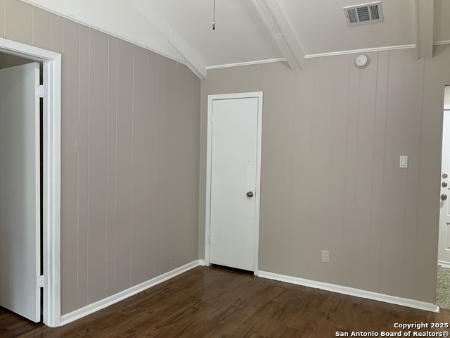 Image 6 of 19 For 4423 Hickory Hill Dr