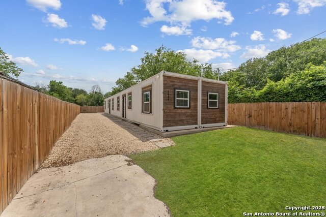 Details for 1404 Rivas St, San Antonio, TX 78207