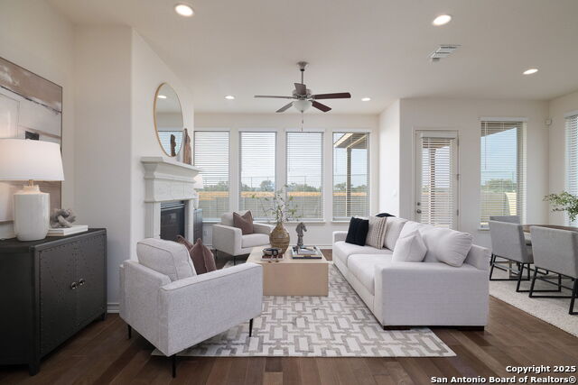 Image 18 of 39 For 552 Chinkapin