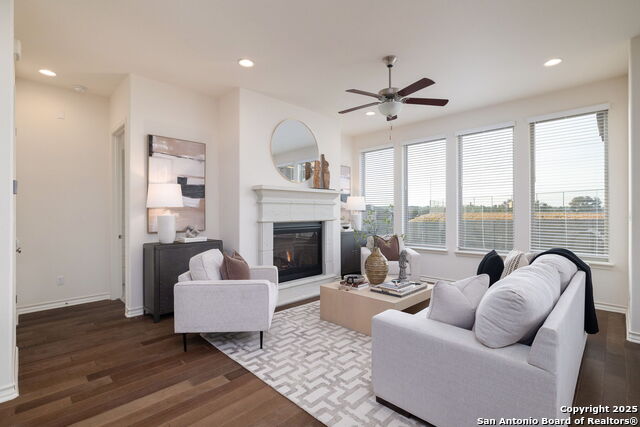 Image 19 of 39 For 552 Chinkapin