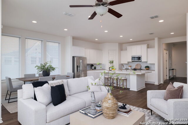 Image 22 of 39 For 552 Chinkapin