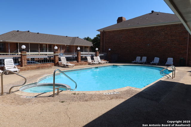 Image 16 of 16 For 5359 Fredericksburg  806