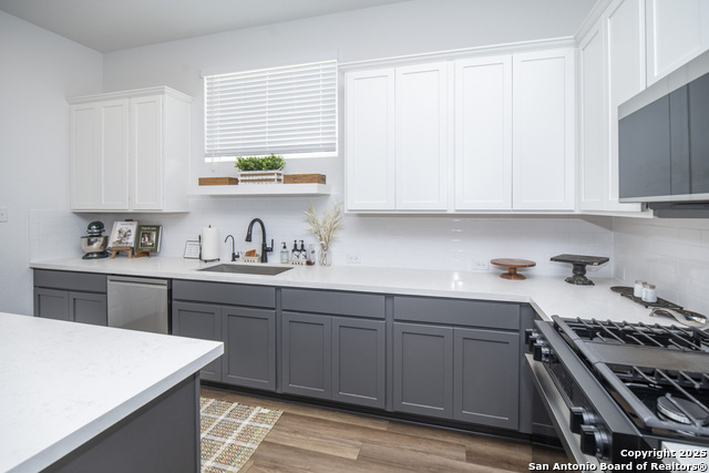 Image 10 of 26 For 5634 Holly Hollow