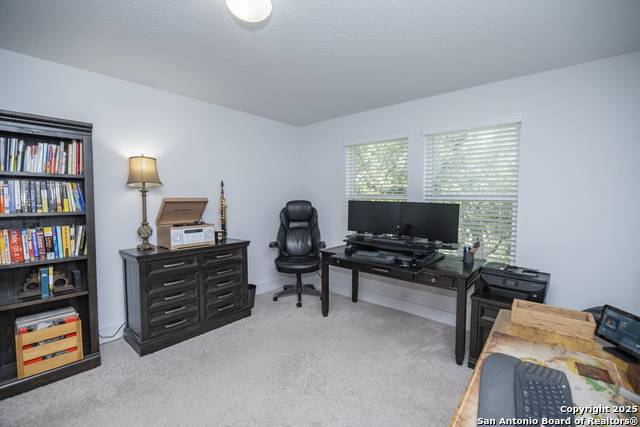 Image 20 of 26 For 5634 Holly Hollow