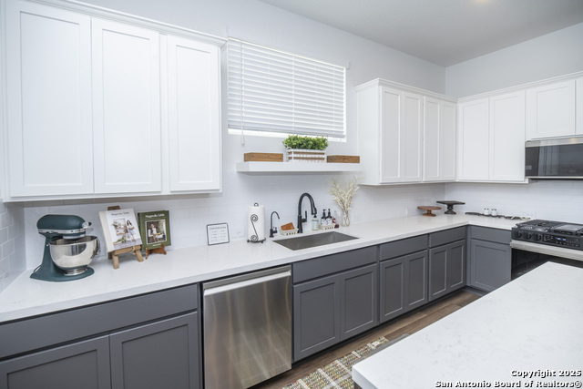 Image 9 of 26 For 5634 Holly Hollow