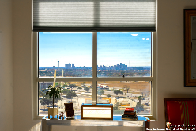 Image 21 of 36 For 1 Towers Park  1515