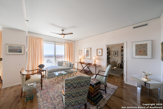 Image 6 of 36 For 1 Towers Park  1515