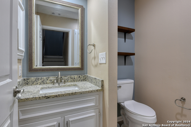 Image 5 of 20 For 5359 Fredericksburg Rd B-209