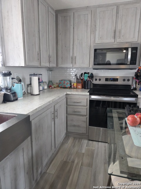 Image 3 of 6 For 77 Cielo  