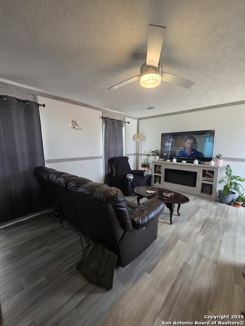 Image 5 of 6 For 77 Cielo  