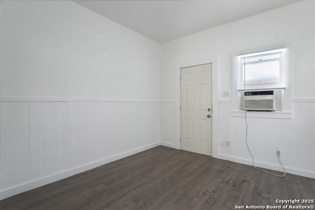 Image 14 of 18 For 603 Gladstone