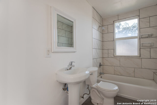 Image 18 of 18 For 603 Gladstone