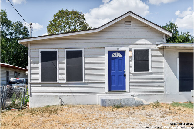 Image 2 of 18 For 603 Gladstone