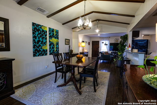 Listing photo id 0 for 5527 Rolling Ridge