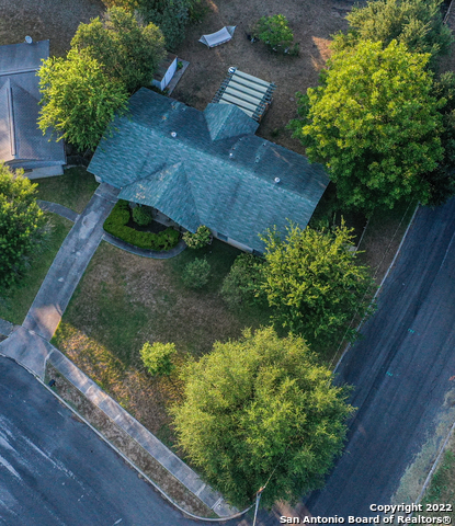 Listing photo id 26 for 5527 Rolling Ridge