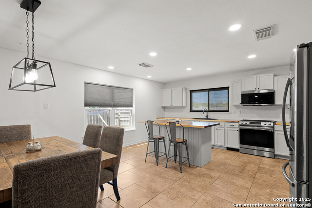 Image 15 of 44 For 9703 Autumn Hollow