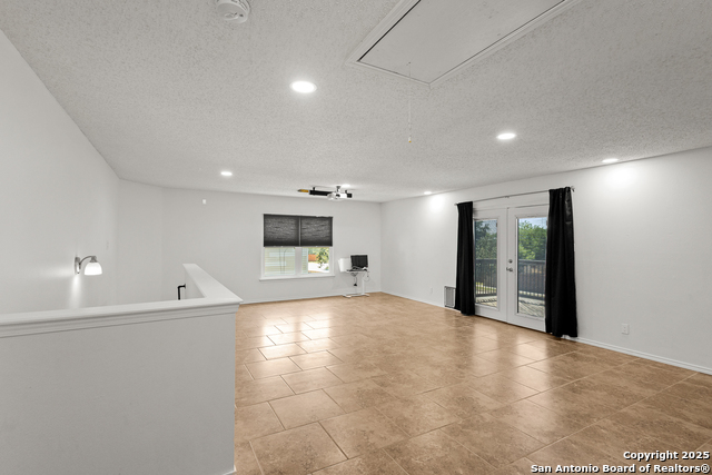 Image 27 of 44 For 9703 Autumn Hollow