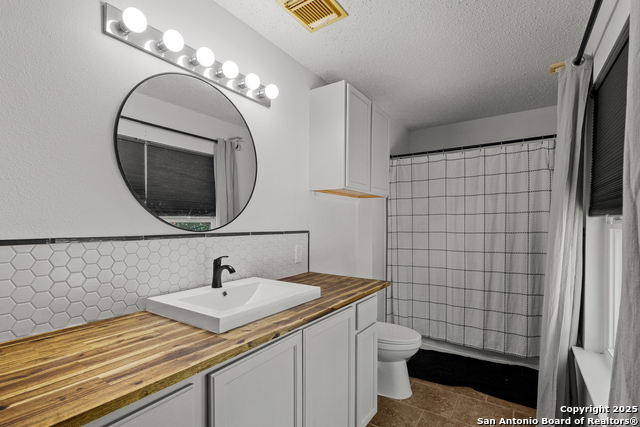 Image 29 of 44 For 9703 Autumn Hollow