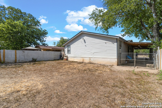 Image 20 of 23 For 446 Tedder  