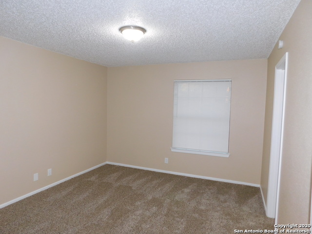 Image 13 of 20 For 13018 Heimer  704