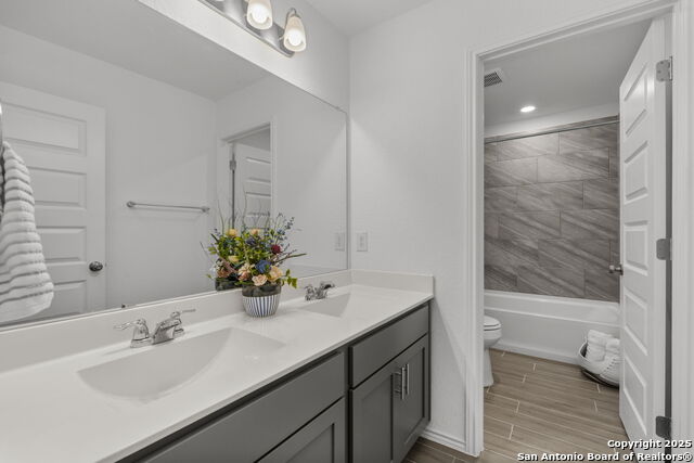 Listing photo id 22 for 223 Kinsley  