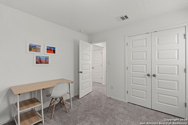 Listing photo id 24 for 223 Kinsley  