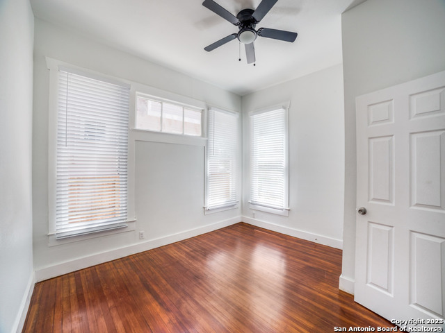 Image 10 of 15 For 732 Pine St N 1