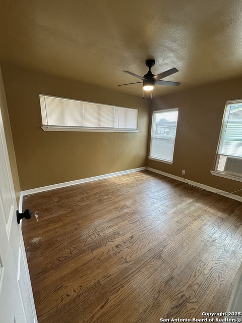 Image 10 of 14 For 218 Chelsea