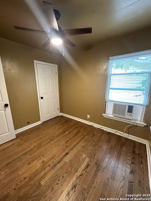 Image 9 of 14 For 218 Chelsea