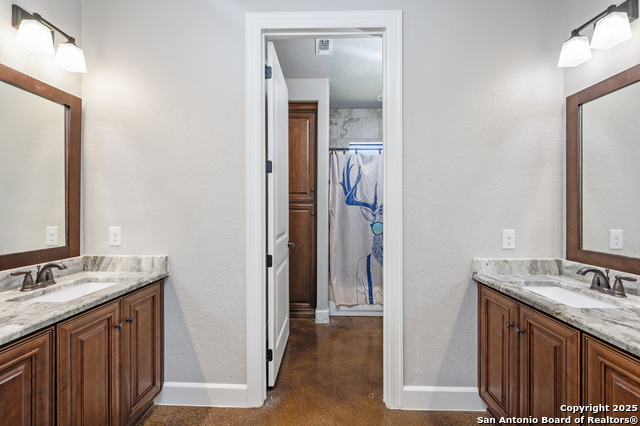 Listing photo id 27 for 136 Elm Country