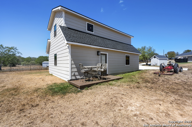 Listing photo id 32 for 136 Elm Country