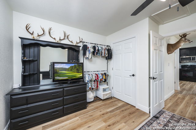 Listing photo id 38 for 136 Elm Country