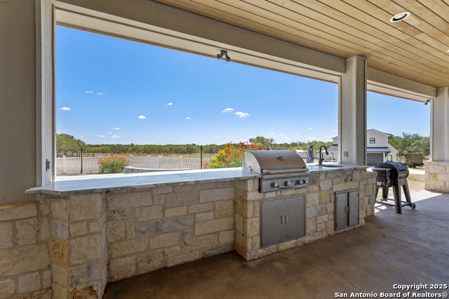 Listing photo id 40 for 136 Elm Country