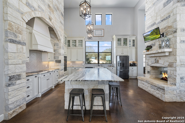 Listing photo id 7 for 136 Elm Country