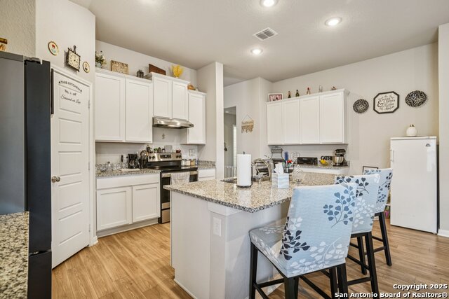 Image 12 of 42 For 633 Oleander