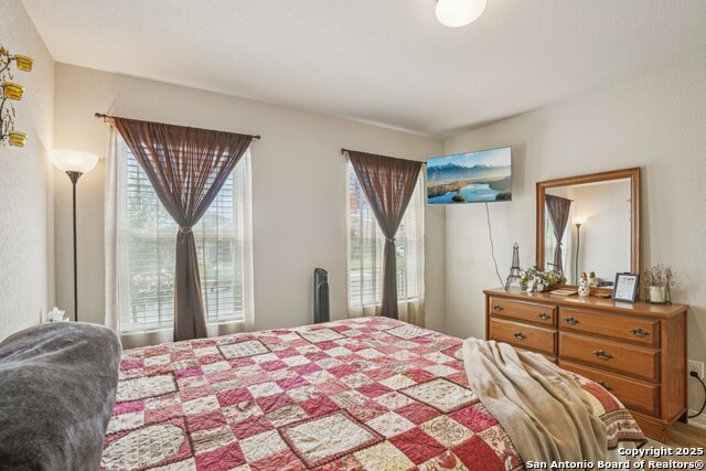 Image 17 of 42 For 633 Oleander