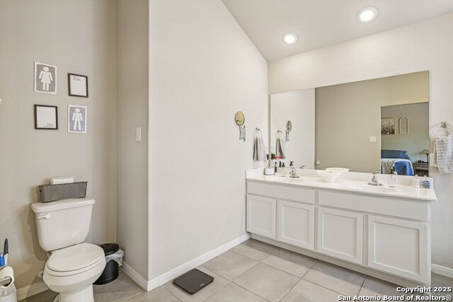 Image 24 of 42 For 633 Oleander