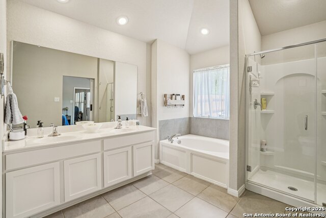 Image 25 of 42 For 633 Oleander