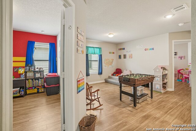 Image 30 of 42 For 633 Oleander