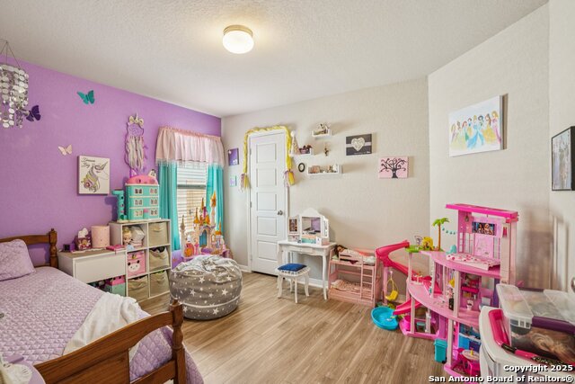 Image 34 of 42 For 633 Oleander