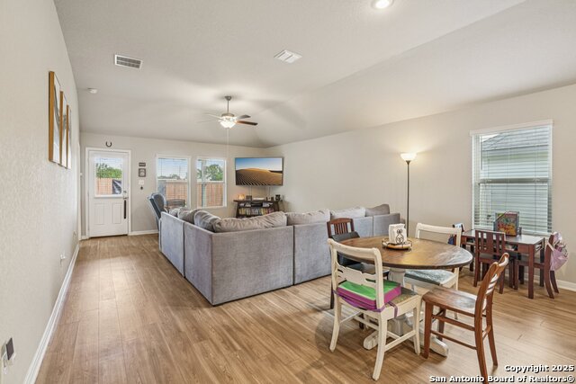 Image 8 of 42 For 633 Oleander