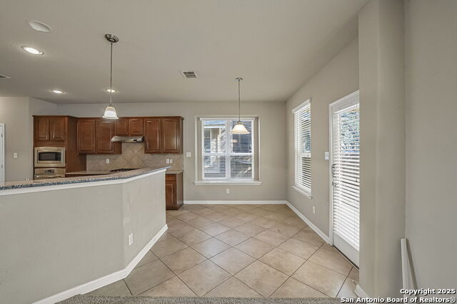 Image 11 of 41 For 13002 Moselle