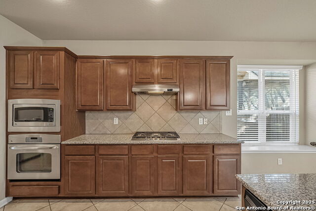 Image 14 of 41 For 13002 Moselle