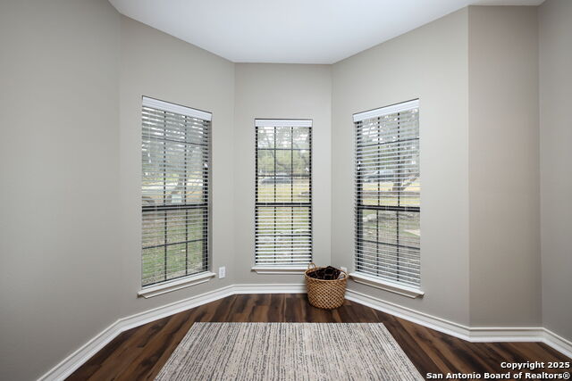 Image 24 of 55 For 256 Deer Cross Ln