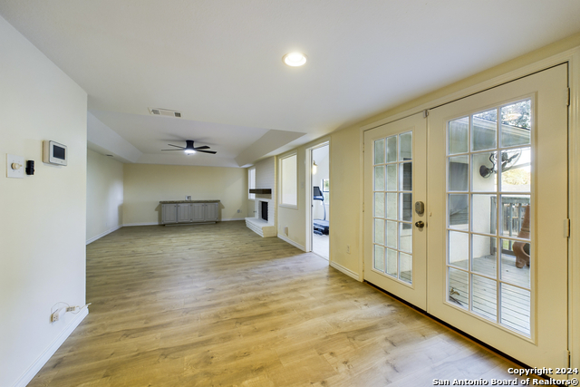 Image 13 of 41 For 8614 Brookhaven St