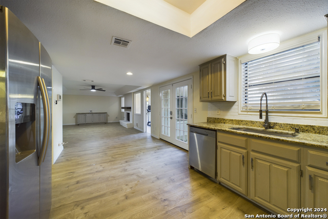 Image 9 of 41 For 8614 Brookhaven St